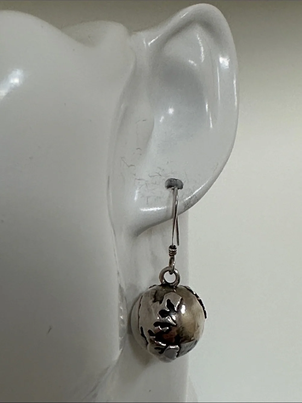 925 Sterling Silver Filigree Globe Drop Earrings